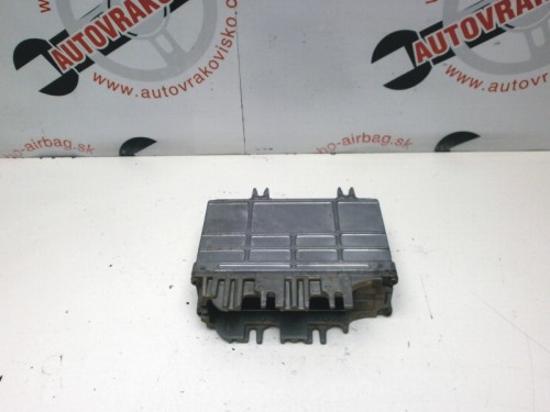 Riadiaca jednotka motora Skoda Felicia 1.3 0261203544
