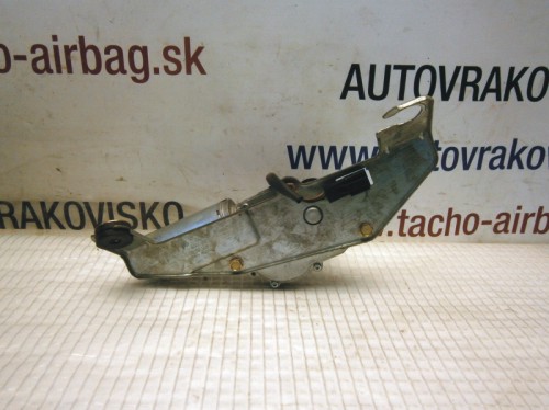 Motorček stieračov zadný Volvo V40 0390201529