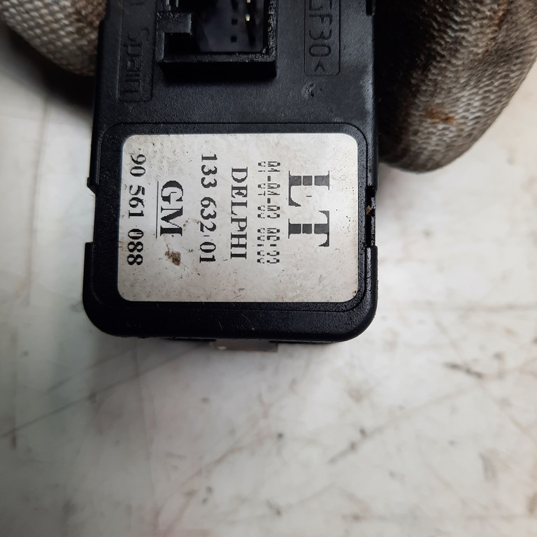 Vypínač okna vodič Opel Astra G 90561088 13363201