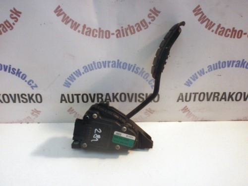 Akceleračný pedál Renault Master II 8200724059