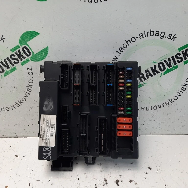 Poistková skrinka Opel Vectra C 13205776