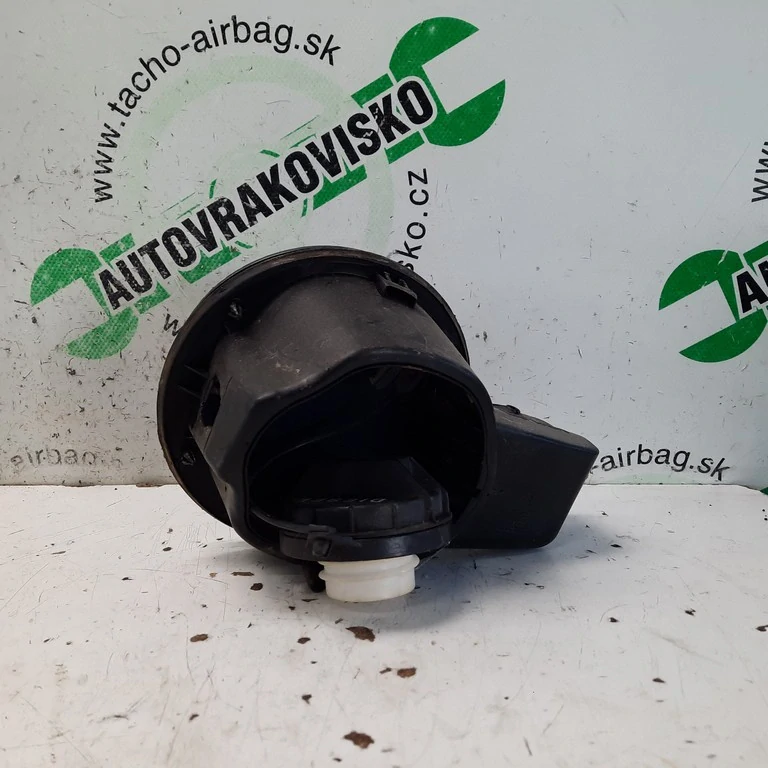 Dvierka nádrže Kia Ceed SW