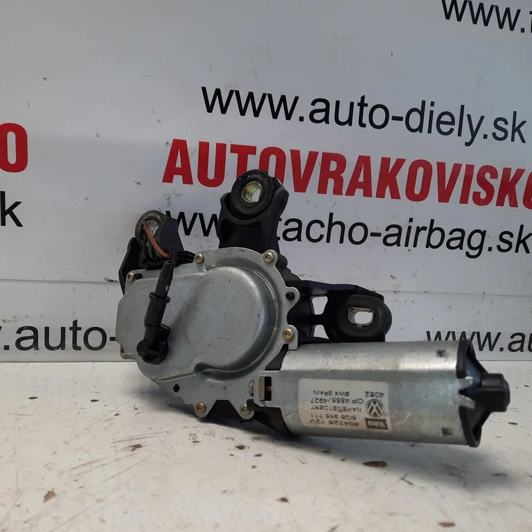 Motorček stieračov zadný Volkswagen Polo 9N 404726