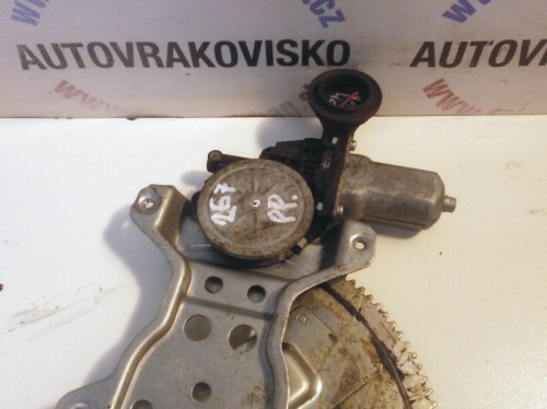 Sťahovanie okna Suzuki Swift III PP