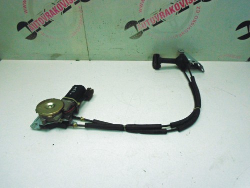 Sťahovanie okna Kia Carnival LZ