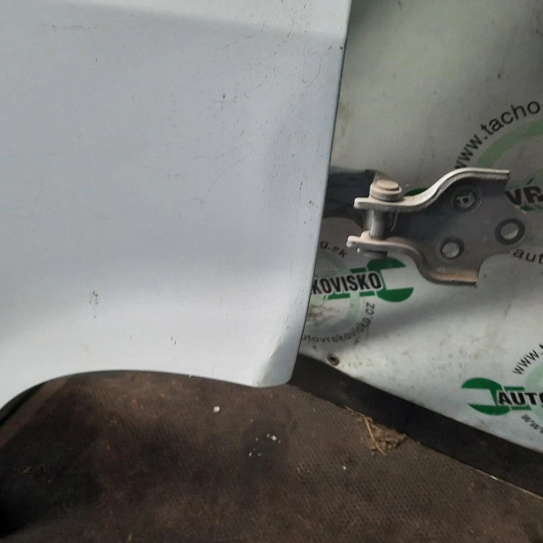 Pravé predné dvere Renault Master 