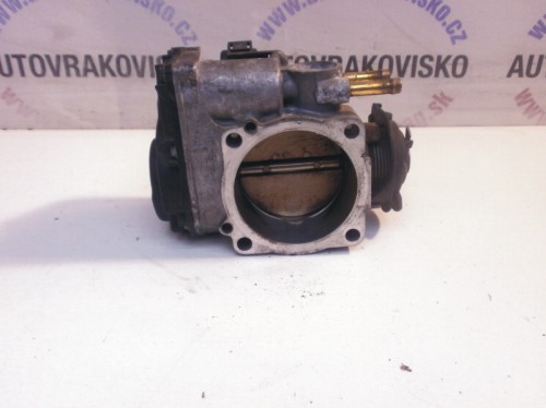 Škrtiaca klapka VW Sharan 2.8 V6 021133064A