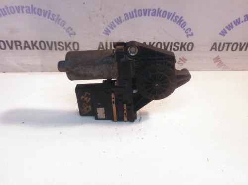 Sťahovanie okna Skoda Octavia 101317-100