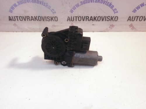 Sťahovanie okna Audi A6 0130821785