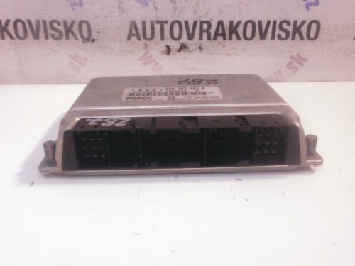 Riadiaca jednotka motora Audi A4 2.5 TDI 0281010158