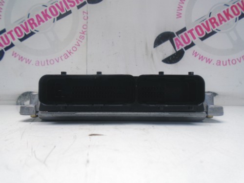 Riadiaca jednotka motora Opel Vectra B 2.0 DTI 0281001873