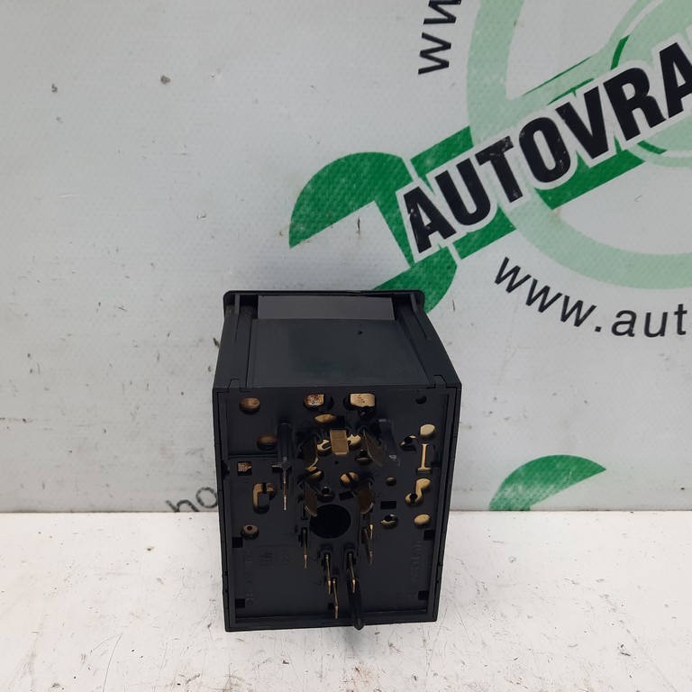 Vypínač svetiel Opel Astra G 09180770