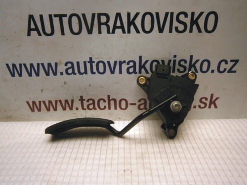 Akceleračný pedál Renault Grand Scenic II 8200159647