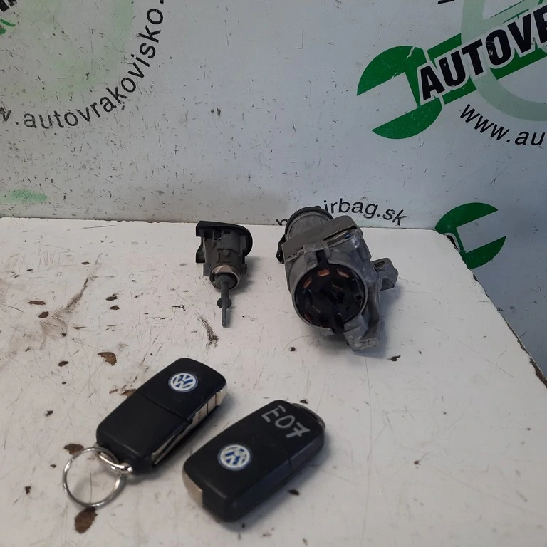 Spínacia skrinka sada Volkswagen Polo 4B0905851