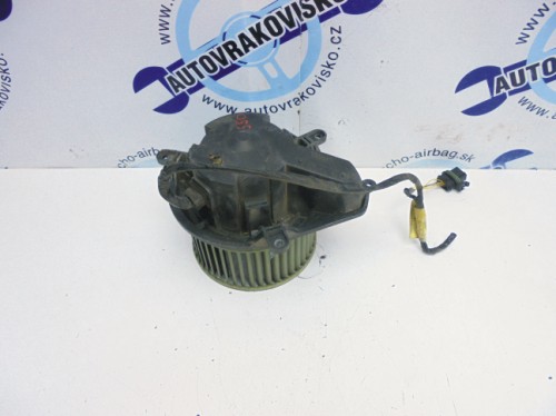 Motorček kúrenia Renault Megane 848216W