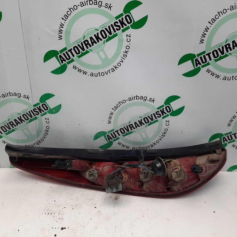 Zadné svetlo Ford Mondeo MK3 combi pravé