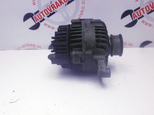 Alternátor VW Passat 058903016A