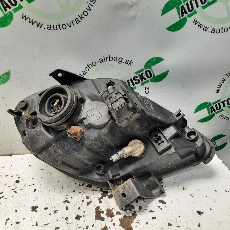 Predné svetlo Renault Kangoo lavé