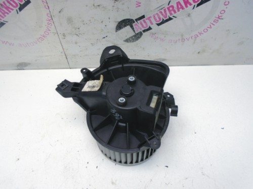 Motorček kúrenia Opel Corsa D 55702442