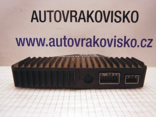 Zosilovač Volvo S60 8673135