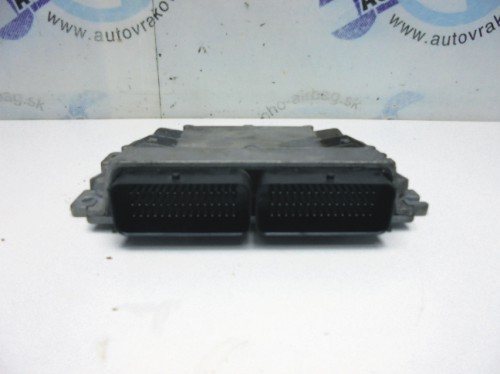 Riadiaca jednotka motora Dacia Logan 1.6 S110140023A
