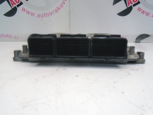 Riadiaca jednotka motora Renault Megane I 1.9 dCi HOM8200039569