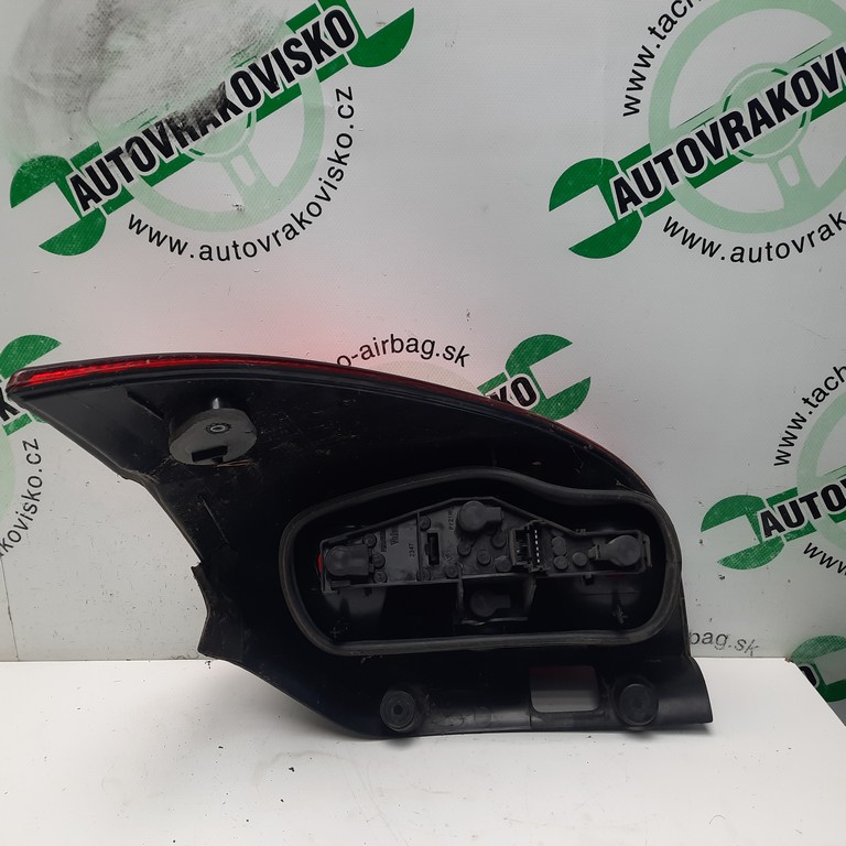 Zadné svetlo Renault Laguna combi ľavé