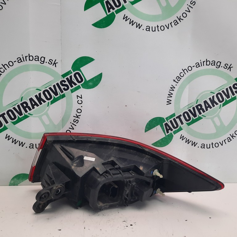 Zadné svetlo Renault Clio IV L