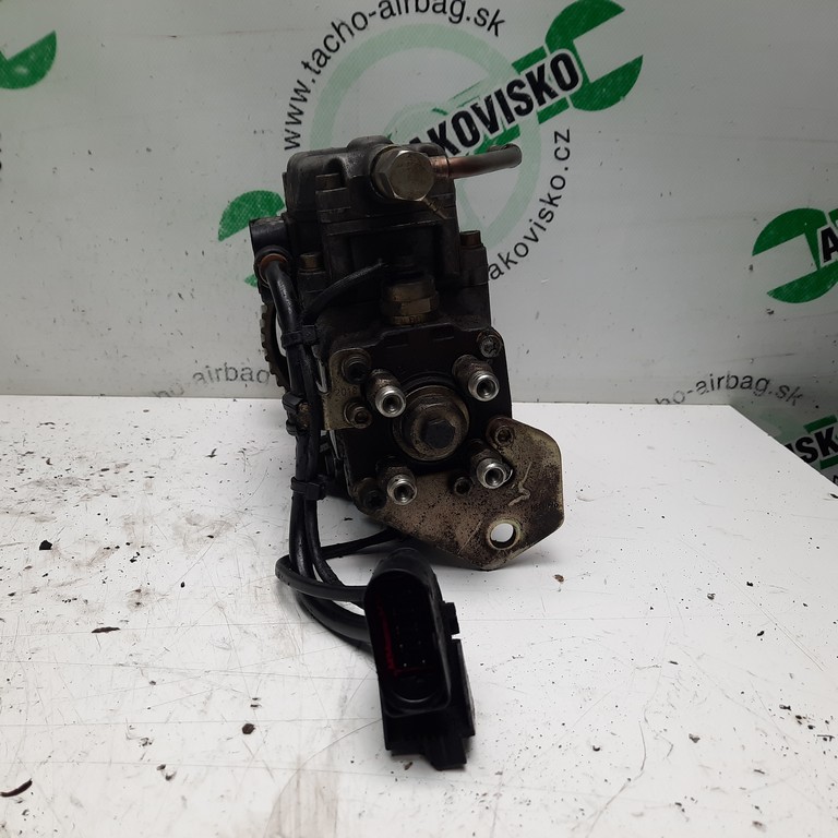 Vstrekovacie čerpadlo Skoda Octavia 1.9 SDI 038130107B