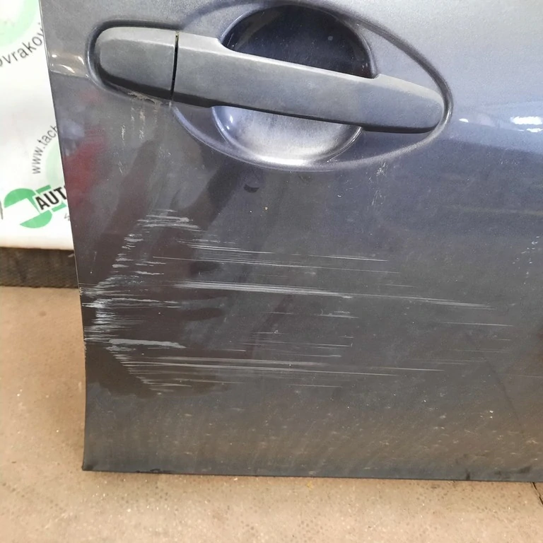 Dvere pravé predné Toyota Auris