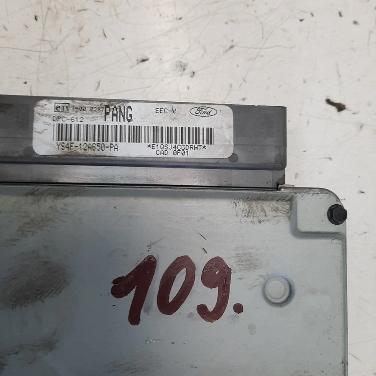 Riadiaca jednotka motora Ford Focus 1.8 YS4F-12A650-PA