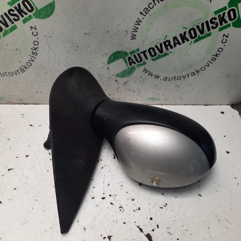 Spätné zrkadlo Peugeot 206 pravé manual