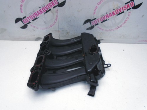 Sacie potrubie Renault Megane II 1.4 16V 8200022251