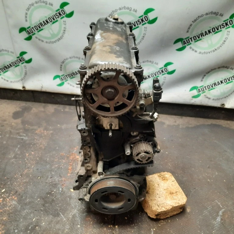 Motor Skoda Octavia I 1.6 AVU