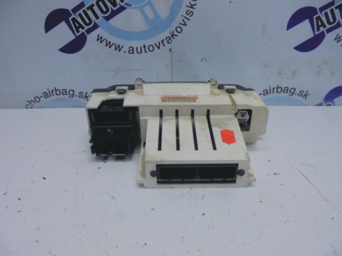 Ovládač kúrenia  Ford Mondeo II 98BW19C933AB