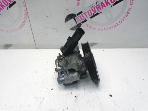 Servočerpadlo Mazda 323 B21H32650A