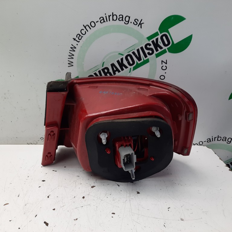 Zadné svetlo LED Volkswagen Passat B6 ľavé