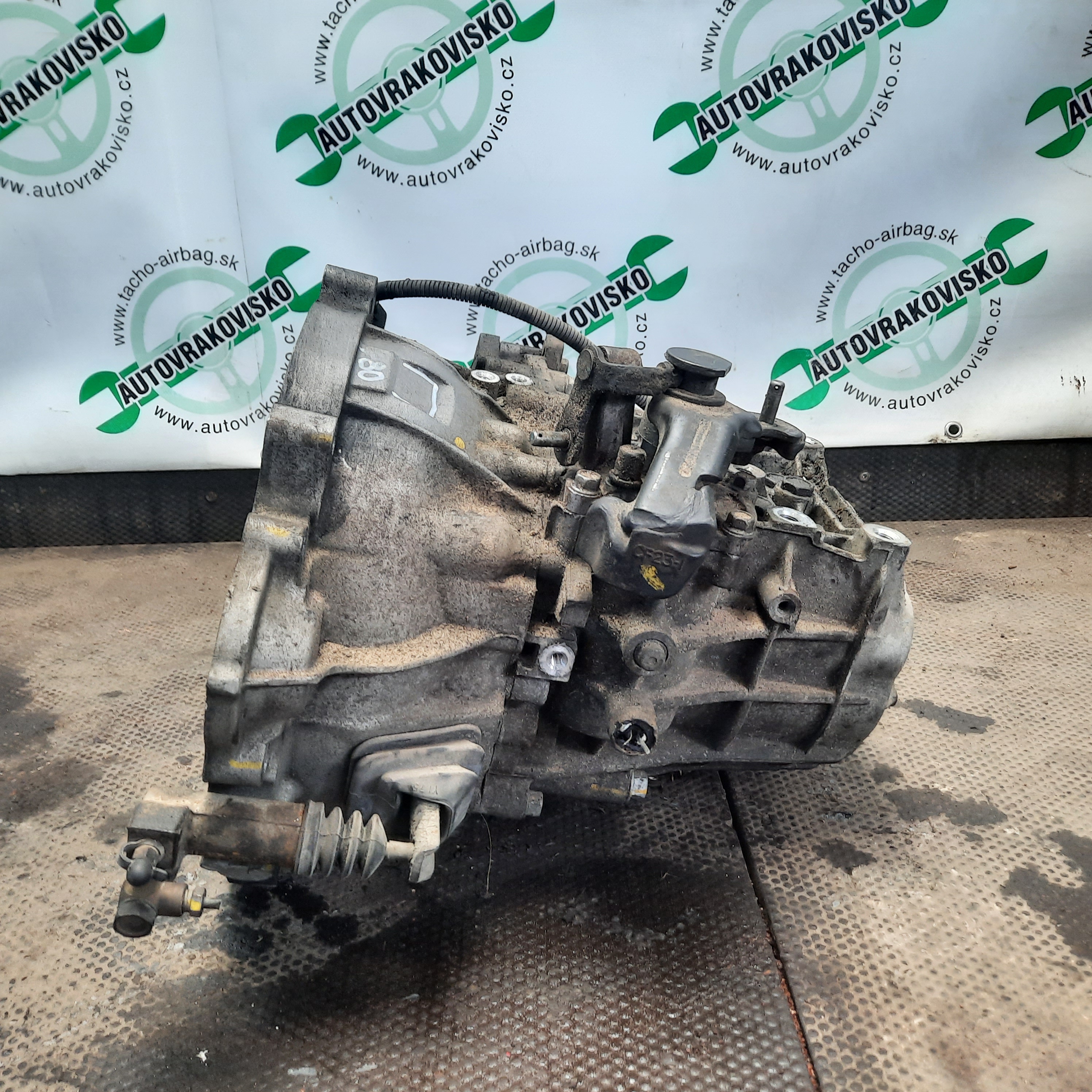 Prevodovka Kia Sportage 1.7 CRDi WDJ6K 957257