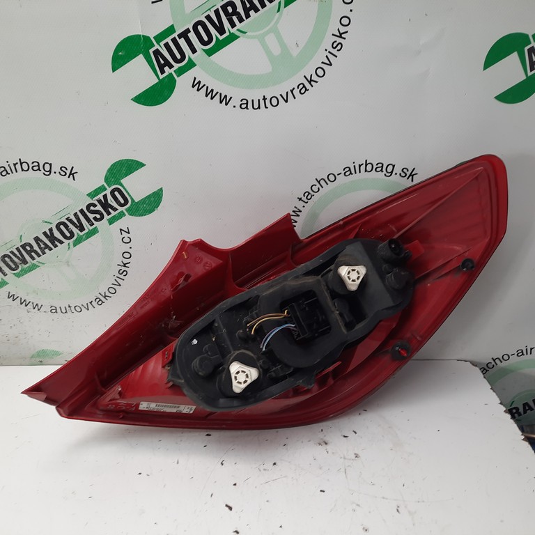Zadné svetlo Opel Corsa D ľavé