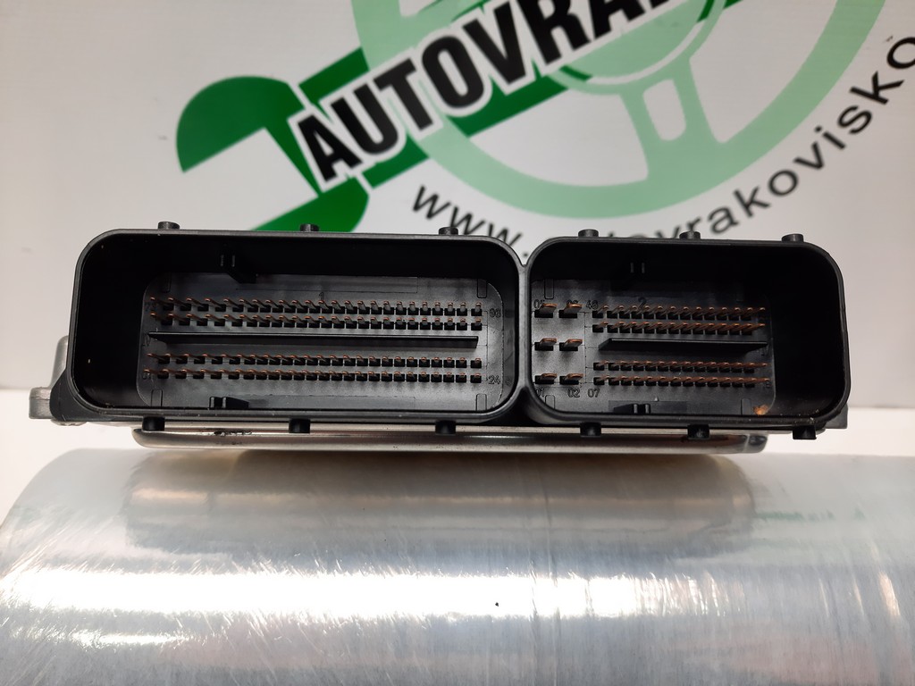 Riadiaca jednotka motora BMW 320D E90 E91