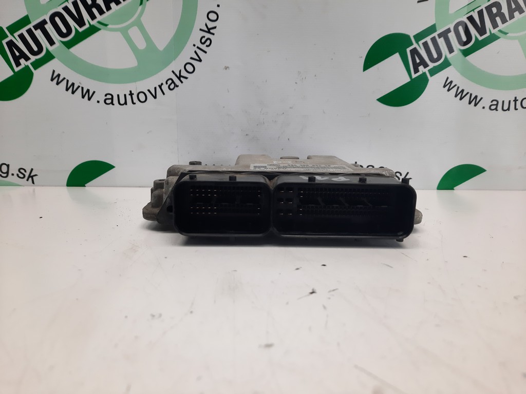 Riadiaca jednotka motora Skoda Octavia II 1.9 TDI 0281014711