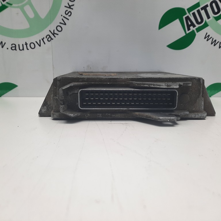 Riadiaca jednotka motora Peugeot 406 2.1 TD 9627453880