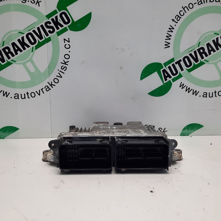 Riadiaca jednotka motora Ford Fiesta MK7 1.0T 0261S11310