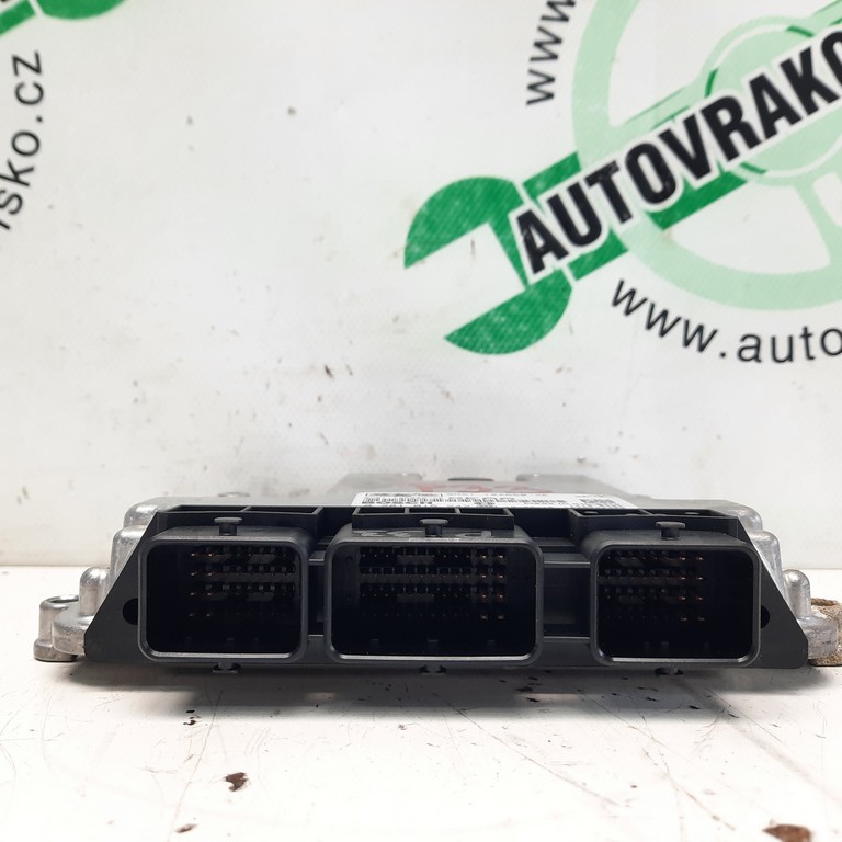 Riadiaca jednotka motora Ford C-Max 1.6 TDCI 0281015242