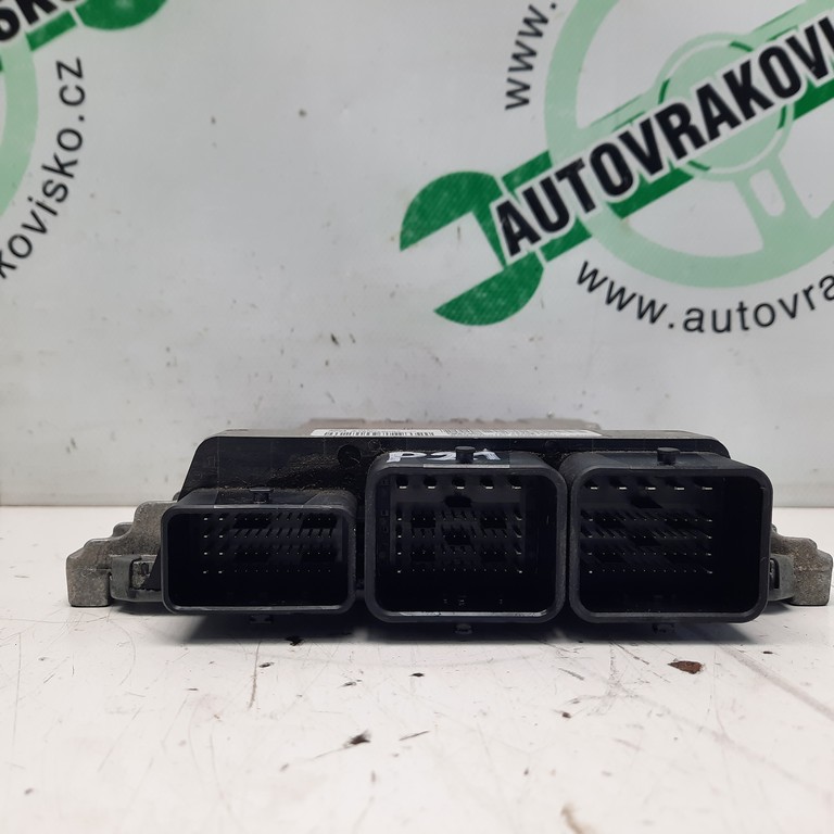 Riadiaca jednotka motora Peugeot 308 I SW 1.6 HDI 9675391480 