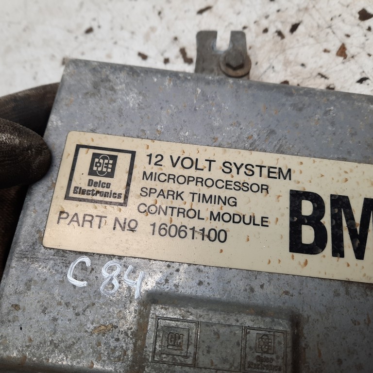 Riadiaca jednotka motora Opel Kadett 16061100