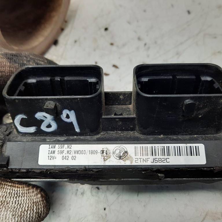 Riadiaca jednotka motora Fiat Punto II 1.2i IAW59F.M2