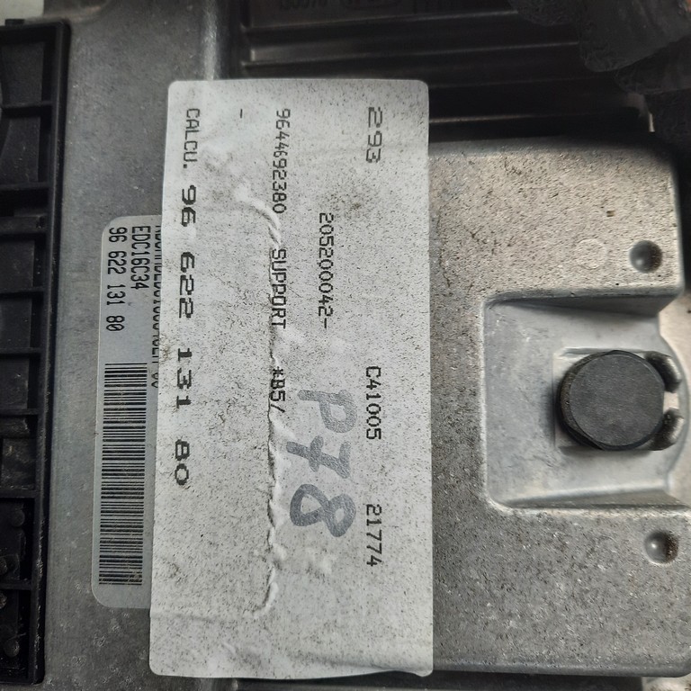Riadiaca jednotka motora Citroen C4 1.6 HDI 9662213180