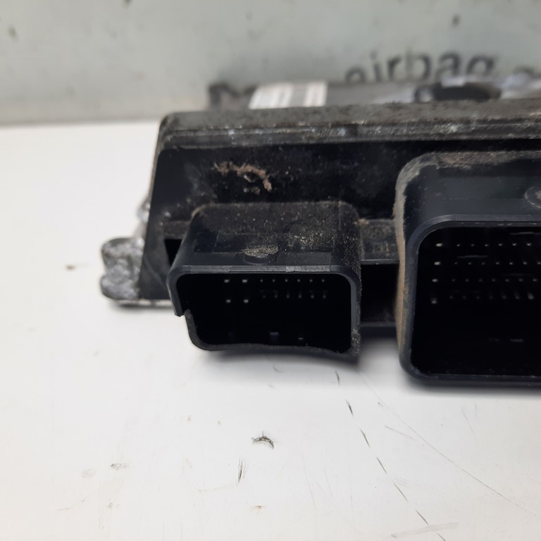 Riadiaca jednotka motora Peugeot 208 1.2 9811545080
