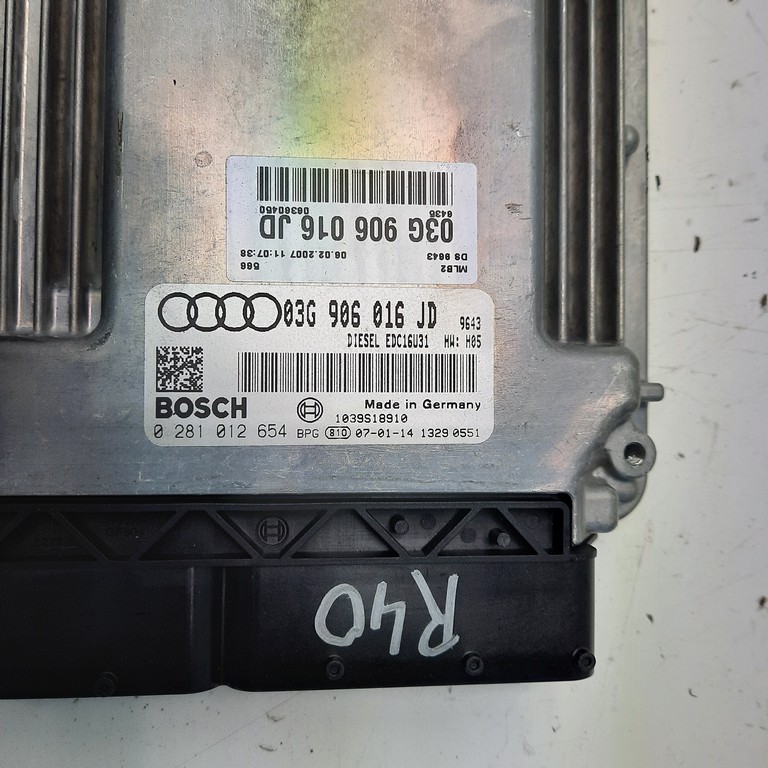Riadiaca jednotka motora Audi A4 B7 2.0 TDI 03G906016JD